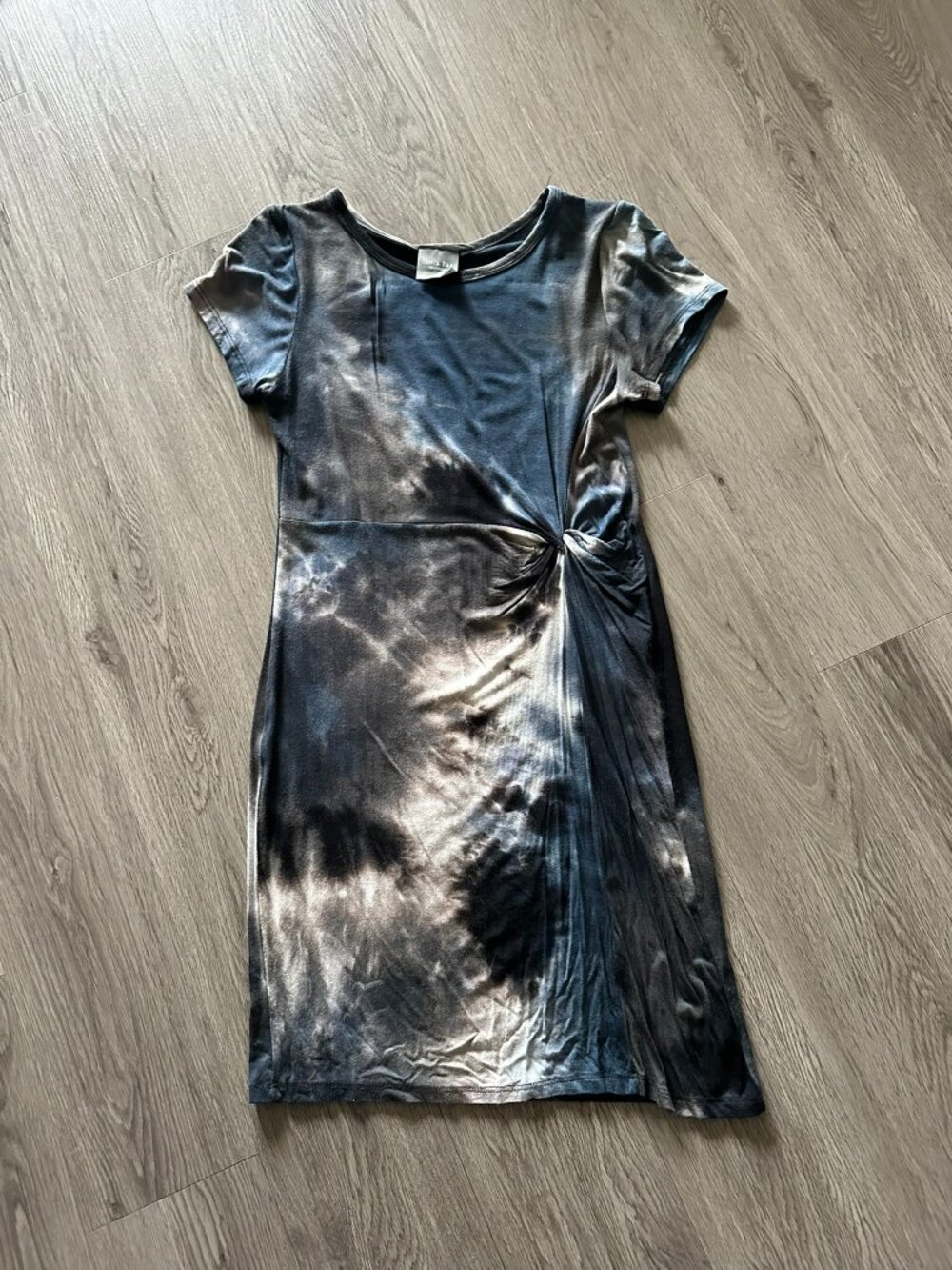 Olive Rae Tie-Dye Twist Front Short Sleeve Mini Dress Sundress Blue Black Medium